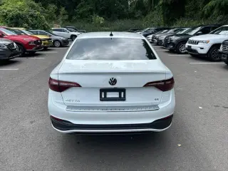 Volkswagen Jetta 2023 SE 4p Sedana