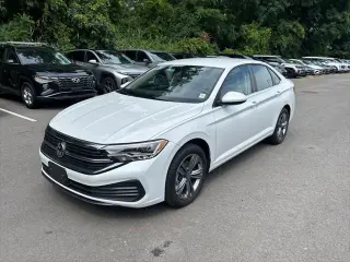 Volkswagen Jetta 2023 SE 4p Sedana