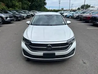 Volkswagen Jetta 2023 SE 4p Sedana