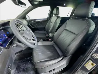 Volkswagen Tiguan 2023 SE R-Line Black 4dr SUV