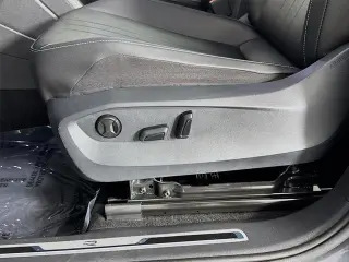 Volkswagen Tiguan 2023 SE R-Line Black 4dr SUV
