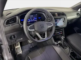 Volkswagen Tiguan 2023 SE R-Line Black 4dr SUV