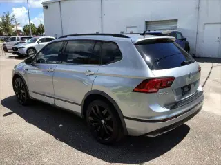 Volkswagen Tiguan 2021 SE 4p SUV