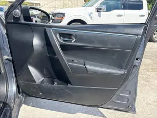 Toyota Corolla 2015 S 4dr Sedán