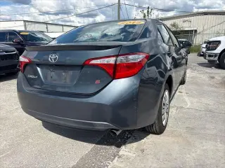 Toyota Corolla 2015 S 4dr Sedán