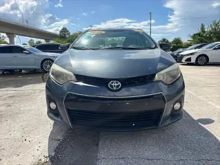 Toyota Corolla 2015 S 4dr Sedán