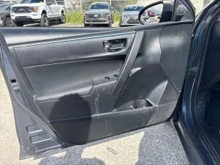 Toyota Corolla 2015 S 4dr Sedán