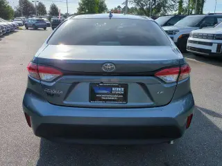 Toyota Corolla 2024 LE 4p Sedana