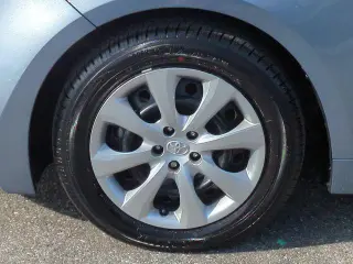 Toyota Corolla 2024 LE 4p Sedana