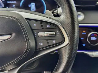Genesis GV70 2024 AWD 2.5T Estándar 4p SUV