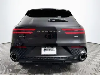 Genesis GV70 2024 AWD 2.5T Estándar 4p SUV