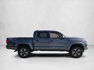Toyota Tacoma 2017 4x2 TRD Sport 4dr Doble Cabina Doble 5.0 ft SB