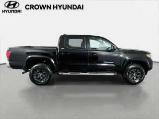Toyota Tacoma 2023 4x2 SR5 V6 4p Doble Cabina 5.0 ft SB