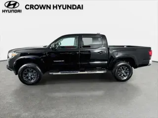 Toyota Tacoma 2023 4x2 SR5 V6 4p Doble Cabina 5.0 ft SB