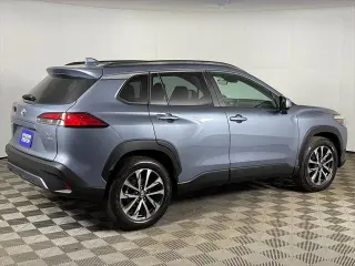 Toyota Corolla Cross 2022 4x4 XLE 4p Crossover