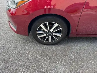 Nissan Versa 2025 SV 4dr Sedãn