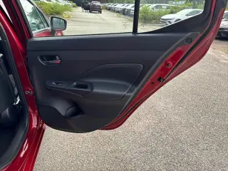 Nissan Versa 2025 SV 4dr Sedãn