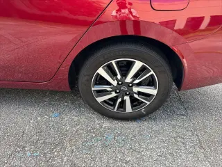 Nissan Versa 2025 SV 4dr Sedãn