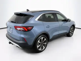Ford Escape Hybrid 2023 AWD Platinum 4dr SUV
