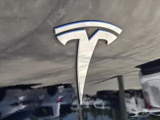 Tesla Model Y 2023 AWD 4 puertas Crossover