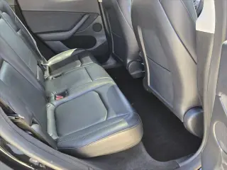 Tesla Model Y 2023 AWD 4 puertas Crossover