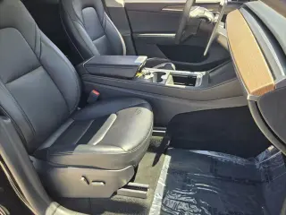 Tesla Model Y 2023 AWD 4 puertas Crossover