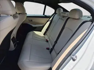 BMW Serie 3 2024 330i 4p Sedan