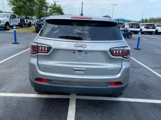 Jeep Compass 2024 4x4 Latitude Lux 4dr SUV