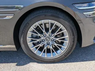 Genesis G80 2024 AWD 2.5T 4dr Sedan