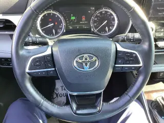 Toyota Highlander 2022 AWD Platinum SUV 4p.