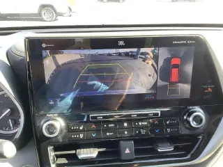 Toyota Highlander 2022 AWD Platinum SUV 4p.