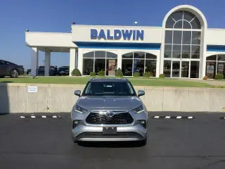 Toyota Highlander 2022 AWD Platinum SUV 4p.