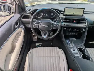 Genesis G70 2025 3.3T Sport Advanced 4dr Sedán