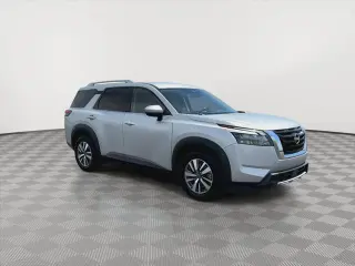 Nissan Pathfinder 2025 SL 4p SUV
