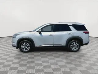 Nissan Pathfinder 2025 SL 4p SUV