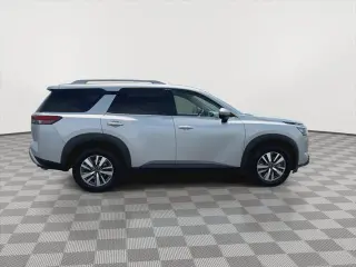 Nissan Pathfinder 2025 SL 4p SUV