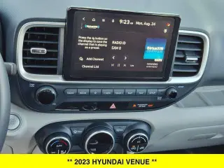 Hyundai VENUE 2023 Limited 4p Crossover