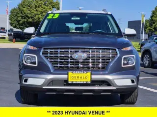 Hyundai VENUE 2023 Limited 4p Crossover