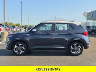 Hyundai VENUE 2023 Limited 4p Crossover