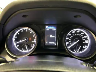 Toyota Camry 2023 SE Sedán 4 puertas