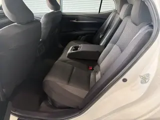Toyota Camry 2025 SE Sedán 4 puertas