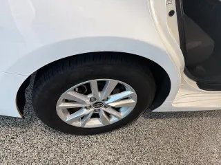 Toyota Camry 2025 SE Sedán 4 puertas