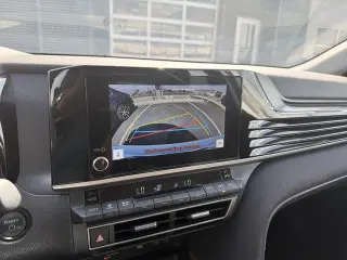 Toyota Camry 2025 SE Sedán 4 puertas