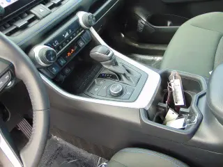 Toyota RAV4 Híbrido 2024 AWD SE 4dr SUV