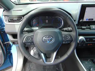 Toyota RAV4 Híbrido 2024 AWD SE 4dr SUV