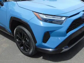 Toyota RAV4 Híbrido 2024 AWD SE 4dr SUV