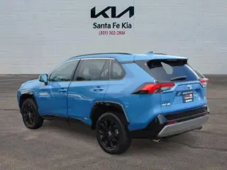 Toyota RAV4 Híbrido 2024 AWD SE 4dr SUV