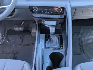 Hyundai ELANTRA 2023 SEL sedán de 4 puertas SULEV