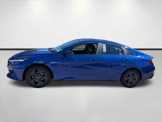 Hyundai ELANTRA 2023 SEL sedán de 4 puertas SULEV