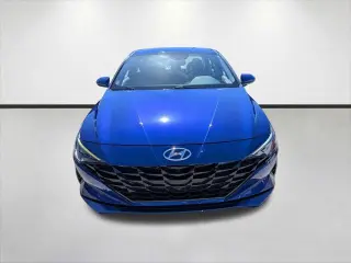 Hyundai ELANTRA 2023 SEL sedán de 4 puertas SULEV